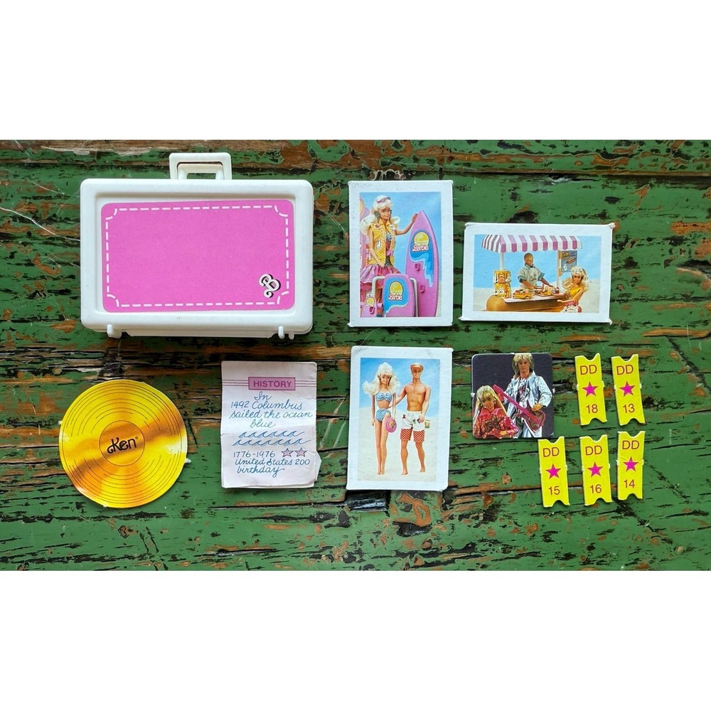 1984 Day to Night Barbie #7929 Briefcase Suitcase With Cardboard Pieces